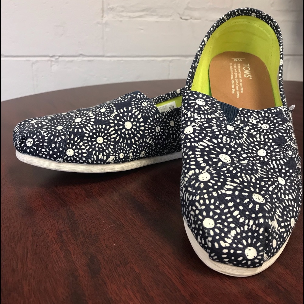 Toms